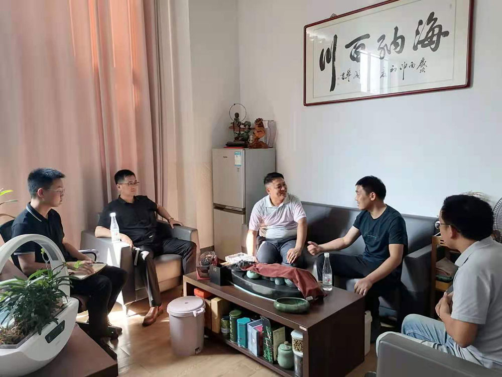 國資運(yùn)營公司走訪九龍園區(qū)企業(yè)，服務(wù)重點(diǎn)項(xiàng)目發(fā)展