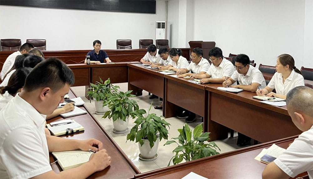 城建投公司召開全體員工大會(huì)暨安全生產(chǎn)、保密工作會(huì)議?